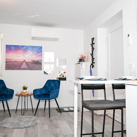 Blue Apartment With Free Parking Любляна Екстер'єр фото