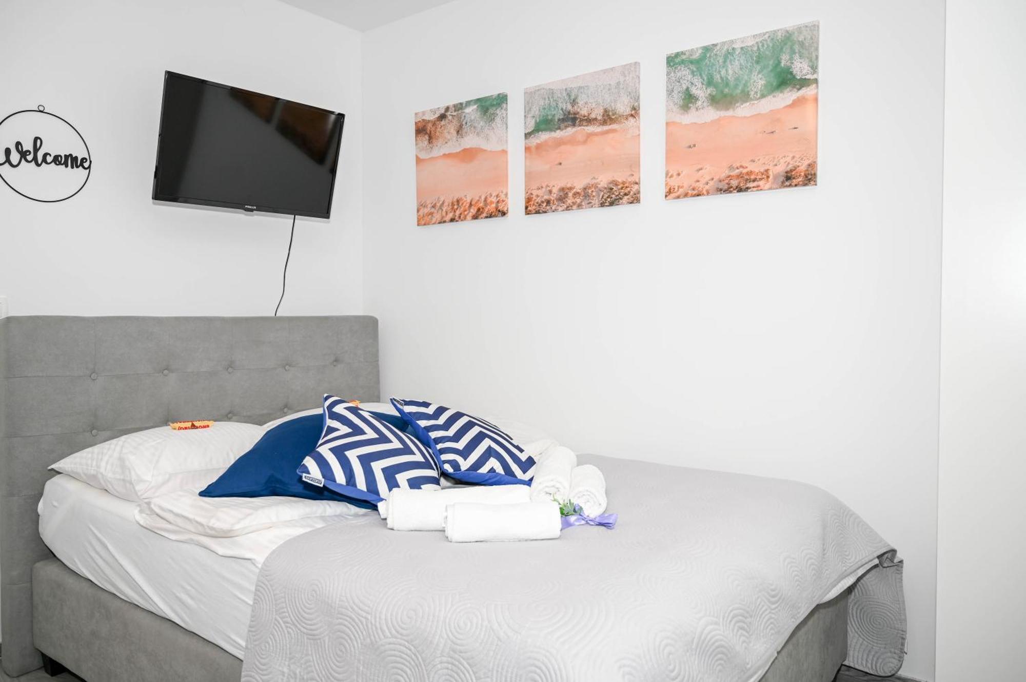 Blue Apartment With Free Parking Любляна Екстер'єр фото